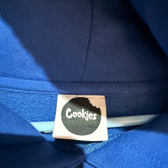 Cookies Striking Blue and Silver Sweater with Hood and Drawstrings - Picture 3 of 8